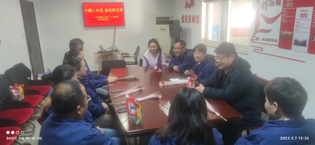 ecc57bc7b82275658d04894613a55653.jpg ecc57bc7b82275658d04894613a55653.jpg